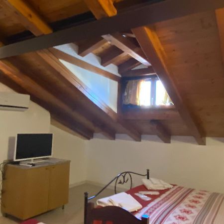 Apartments Il Delfino Aosta Exteriör bild