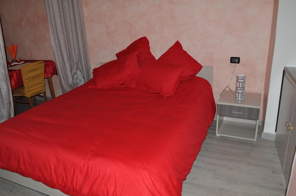 Apartments Il Delfino Aosta Rum bild